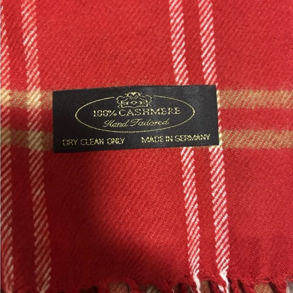 100% Cashmere Plaid Fringe Scarf Made in Germany - Classic Tartan - Picture 3 of 4